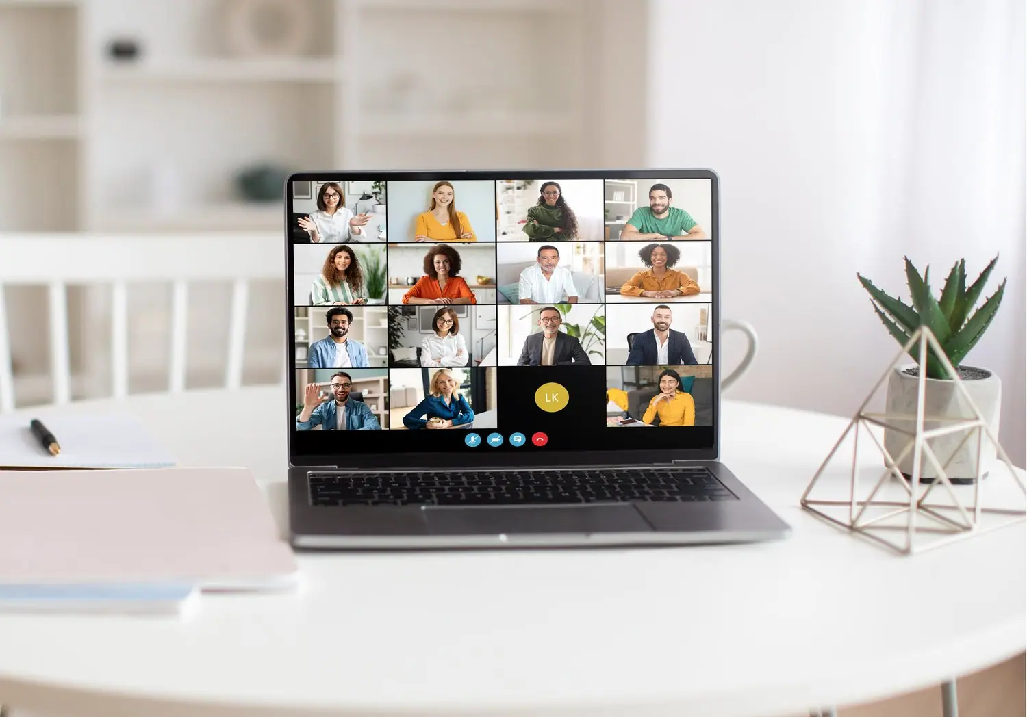 Jak wybrać laptop do pracy zdalnej
