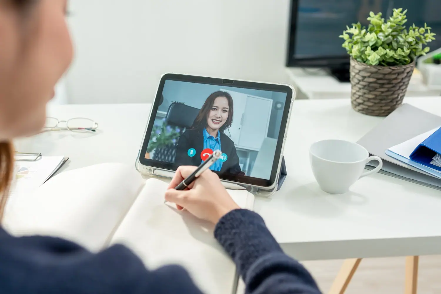 Tablet jako mobilne stanowisko do wideokonferencji - poradnik konfiguracji
